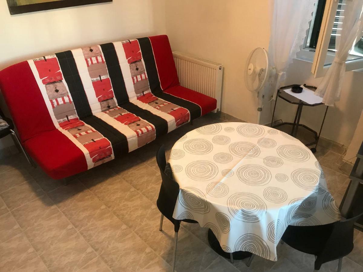 Apartman Gracin Primošten Exterior foto